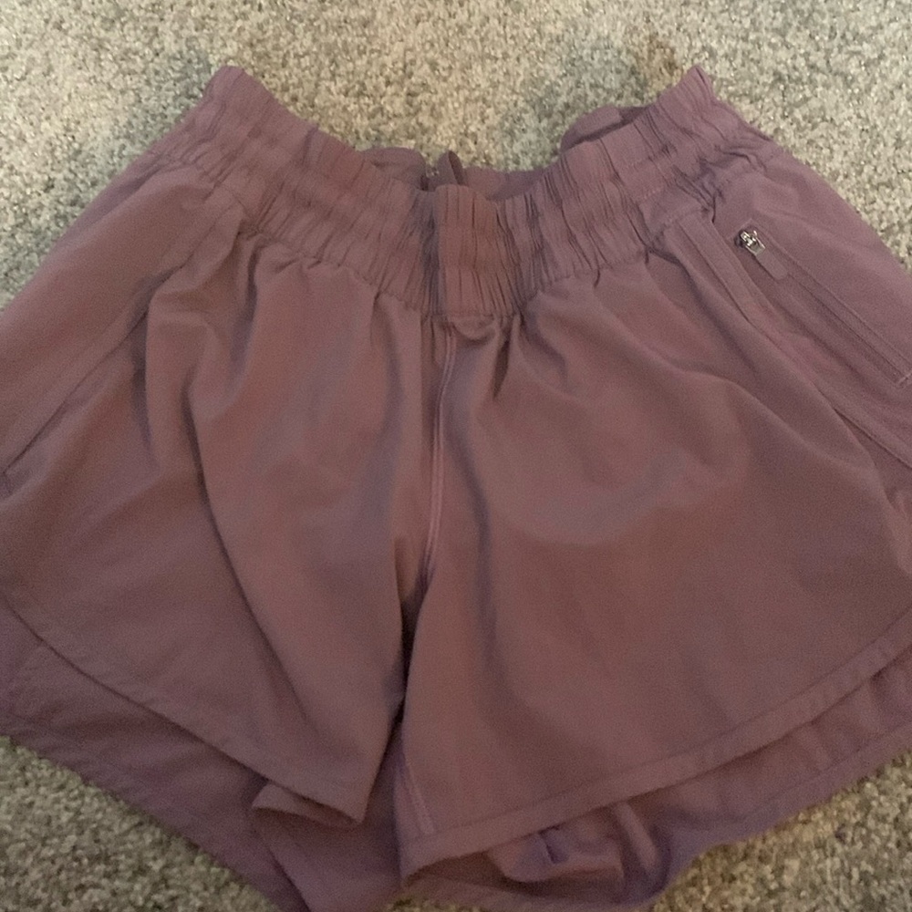 Lululemon short